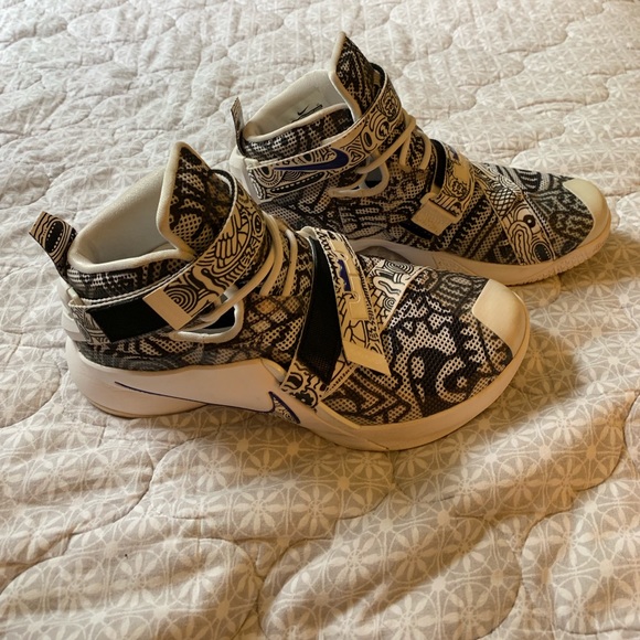 Nike Other - Lebron 10s